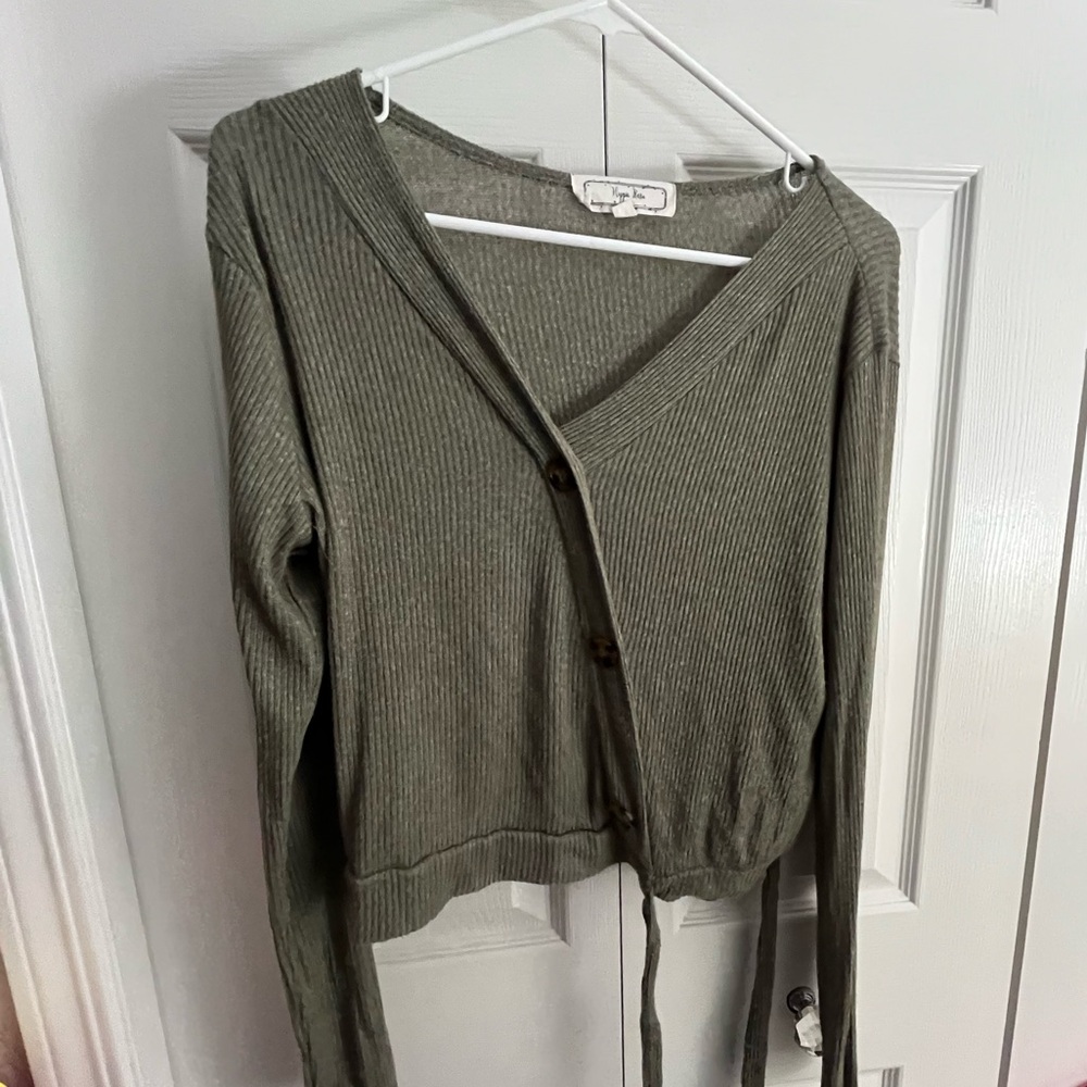 HIPPIE ROSE cropped tie front long sleeve top